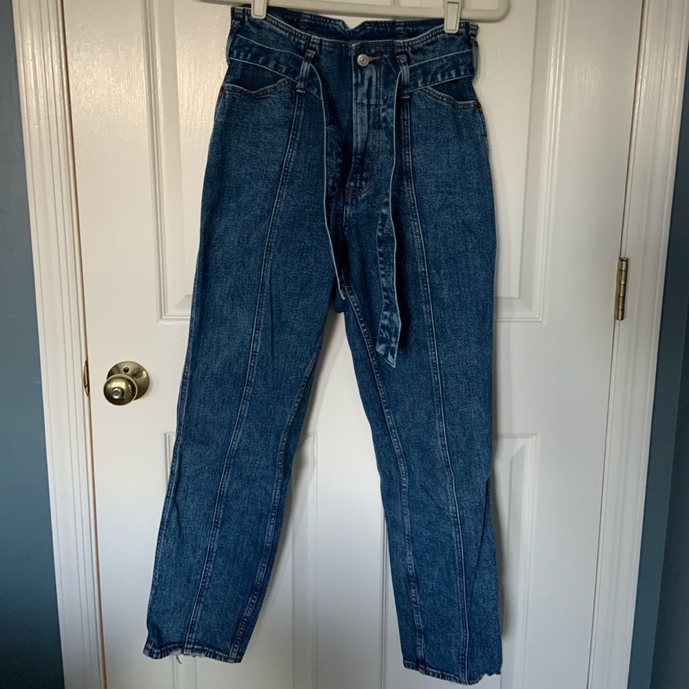 Abercrombie Ultra High Rise Mom Jeans